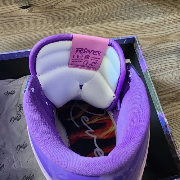 Men's sneakers